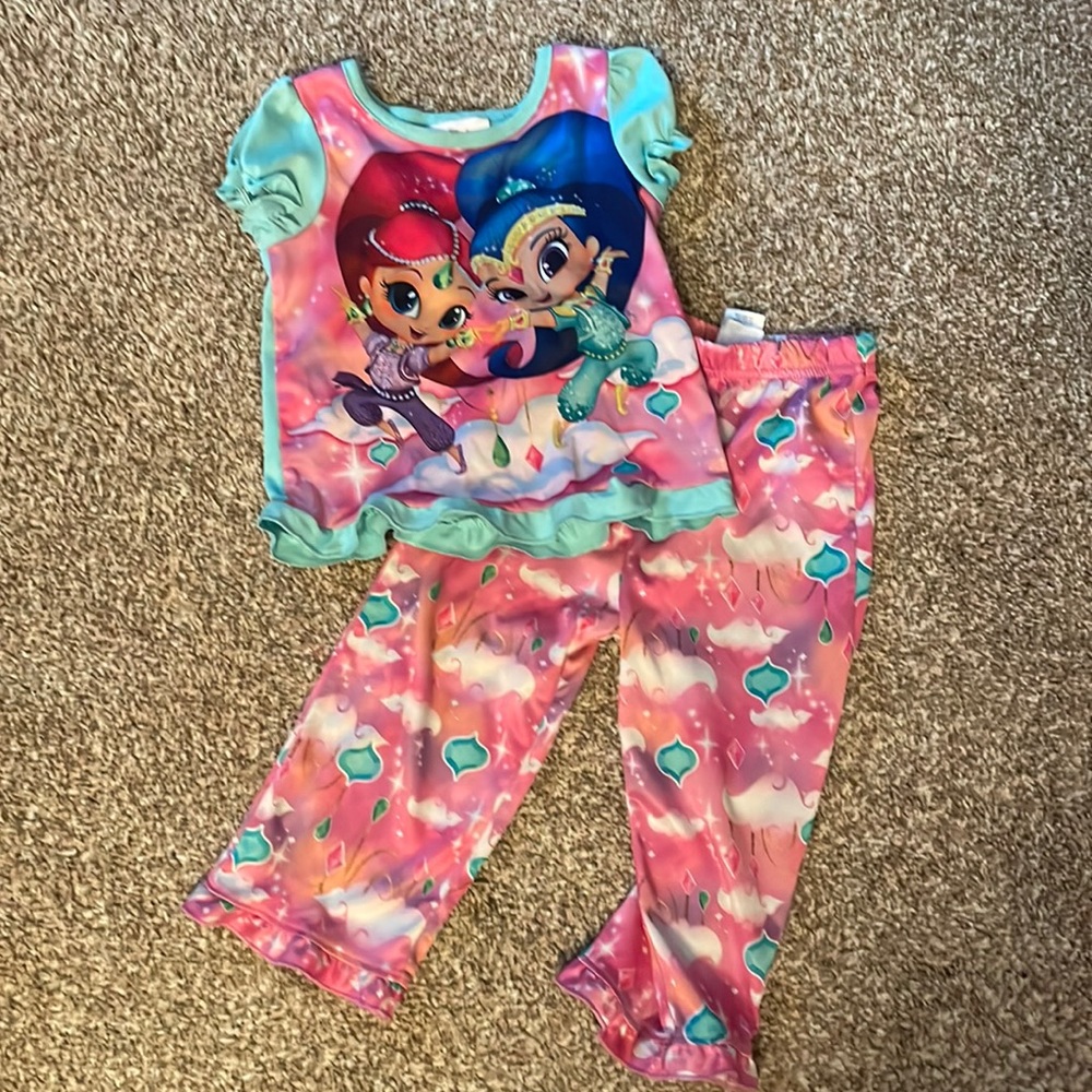 Shimmer and shine pajamas